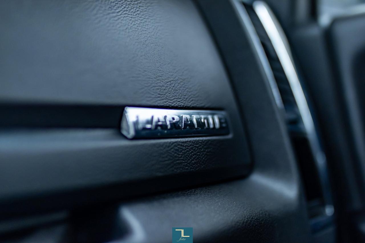 2012 Ram 2500 4x4 Crew Cab Laramie Longbox Diesel Leather Roof Nav Red Deer AB