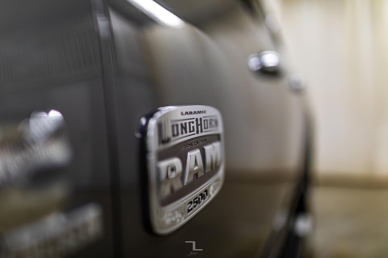 2012 Ram 2500 4x4 Crew Cab Longhorn Diesel Leather Roof Nav Red Deer AB