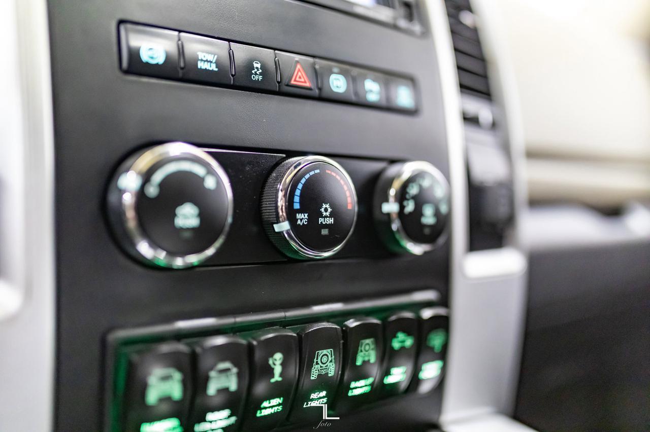 2012 Ram 2500 4x4 Crew Cab SLT Diesel Roof Bcam Red Deer AB