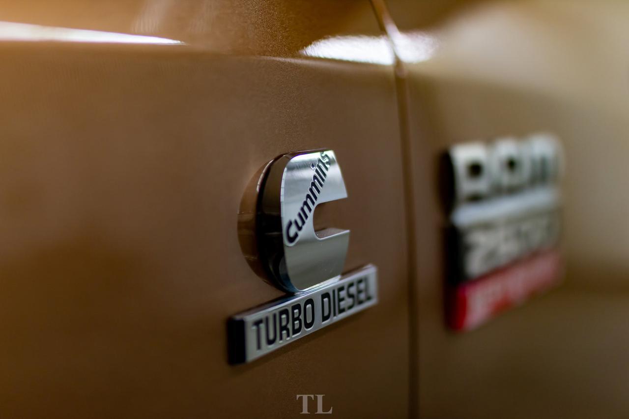 2012 Ram 2500 4x4 Crew Cab SLT Longbox Diesel Red Deer AB