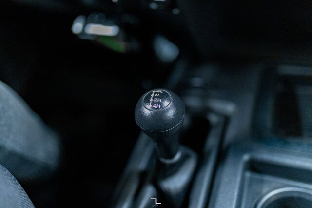 2012 Ram 2500 4x4 Crew Cab SXT Longbox HEMI BCam Red Deer AB