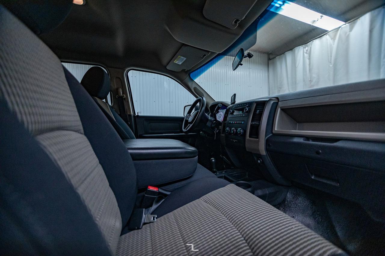2012 Ram 2500 4x4 Crew Cab SXT Longbox HEMI BCam Red Deer AB