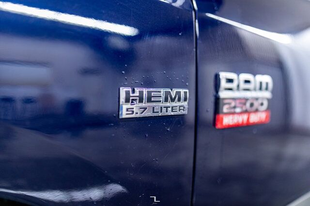 2012 Ram 2500 4x4 Crew Cab SXT Longbox HEMI BCam Red Deer AB