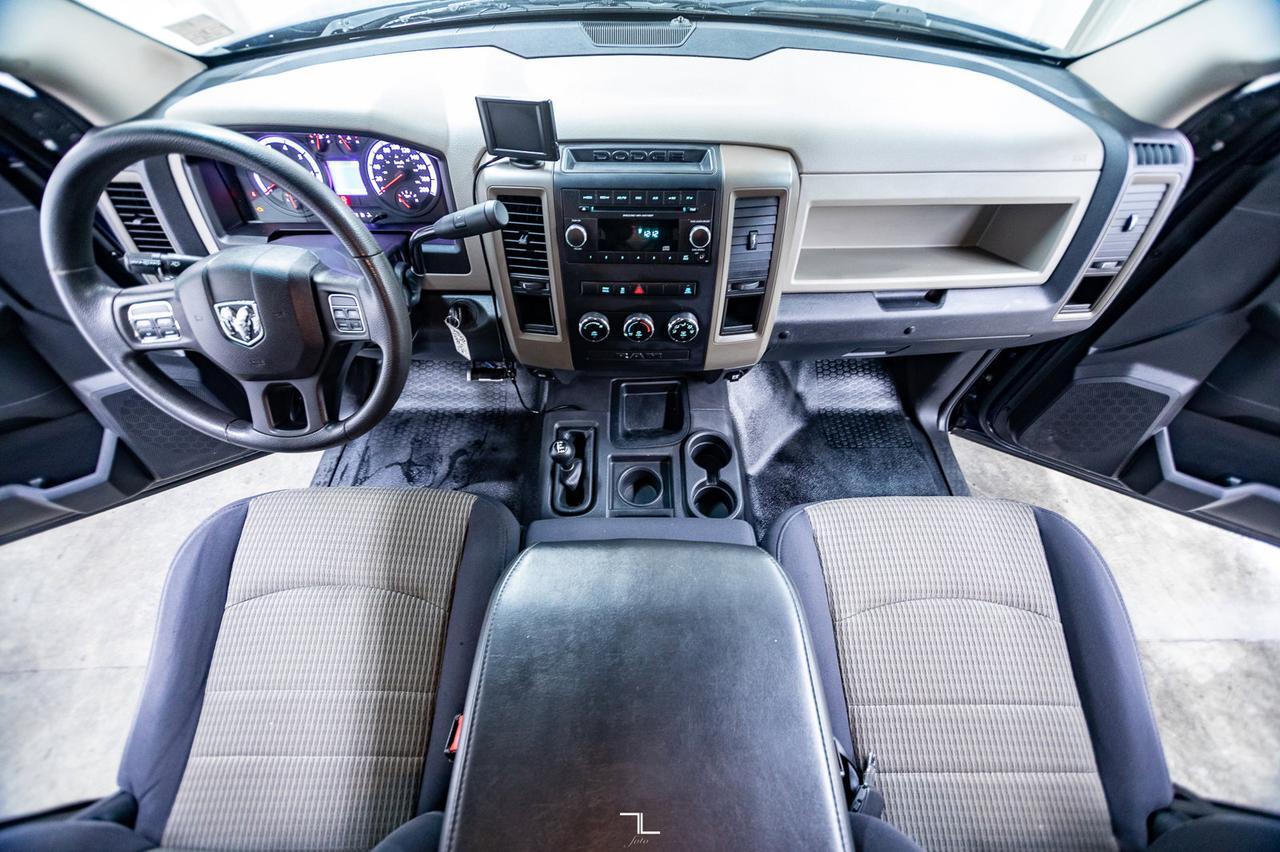 2012 Ram 2500 4x4 Crew Cab SXT Longbox HEMI BCam Red Deer AB