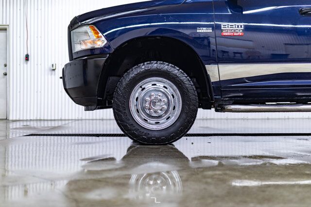 2012 Ram 2500 4x4 Crew Cab SXT Longbox HEMI BCam Red Deer AB