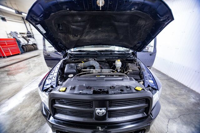 2012 Ram 2500 4x4 Crew Cab SXT Longbox HEMI BCam Red Deer AB