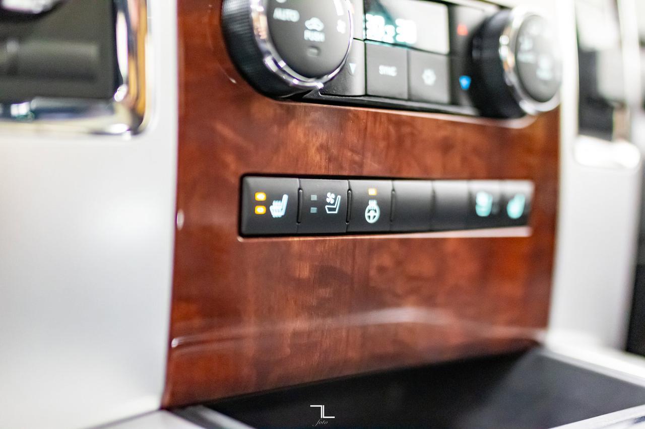 2012 Ram 3500 4x4 Crew Cab Laramie Diesel Leather Roof Nav Red Deer AB