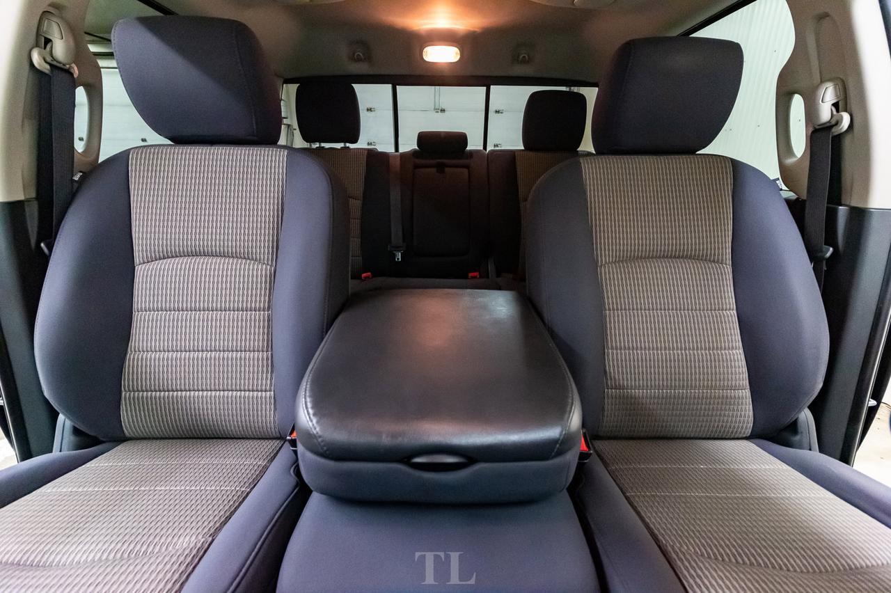 2012 Ram 3500 4x4 Crew Cab SLT Diesel Dually Nav BCam Red Deer AB