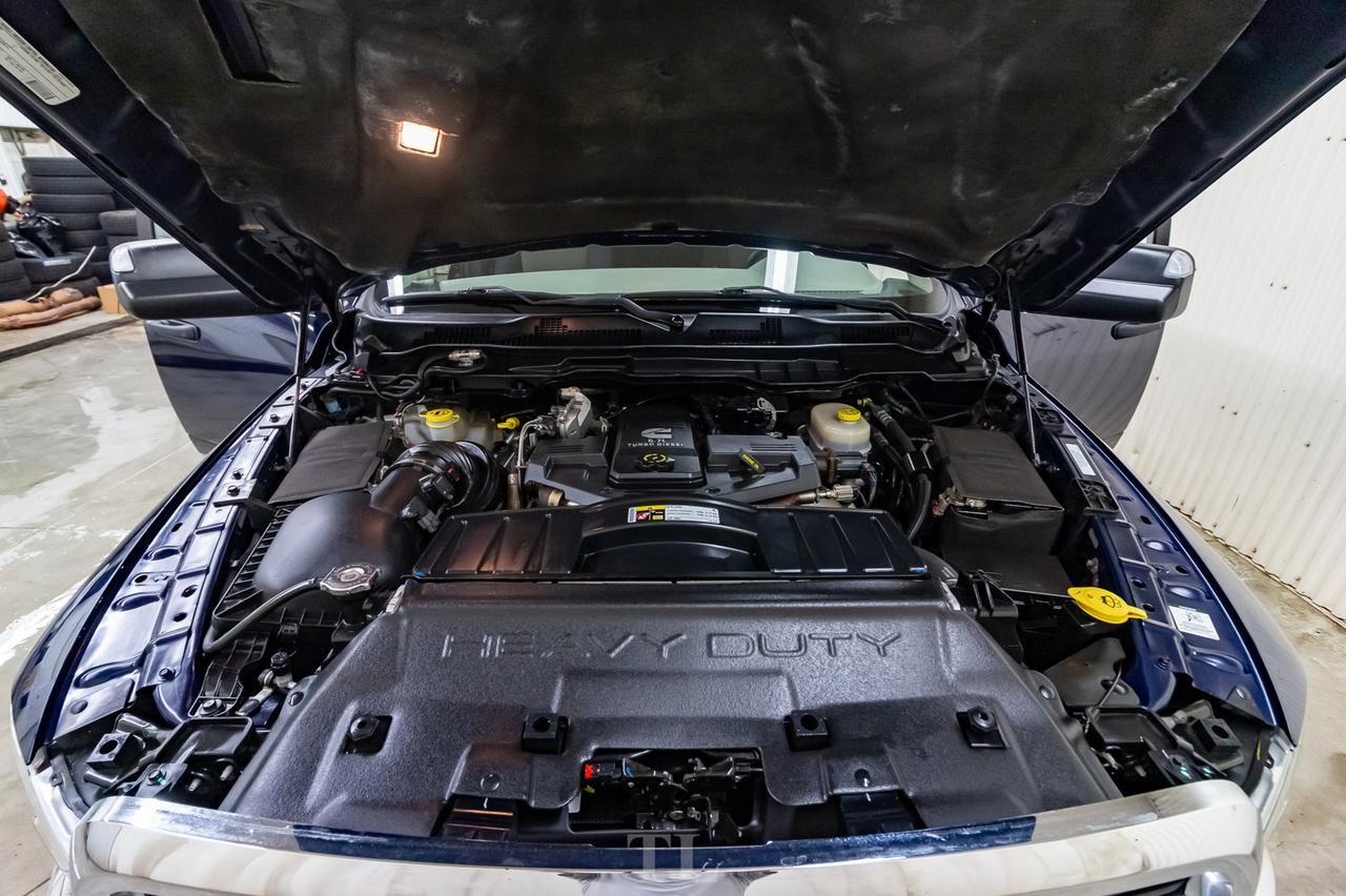 2012 Ram 3500 4x4 Crew Cab SLT Diesel Dually Nav BCam Red Deer AB