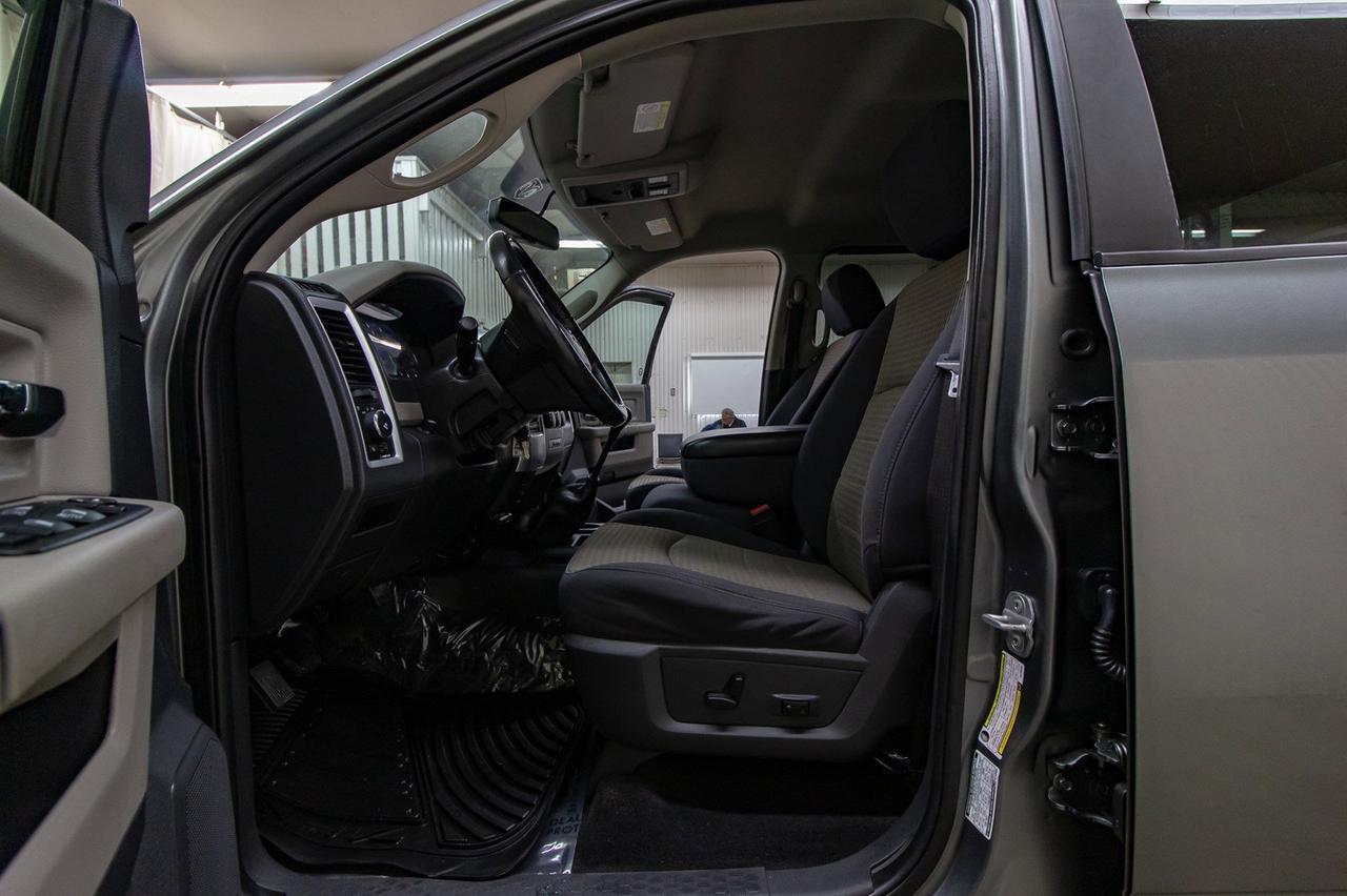 2012 Ram 3500 4x4 Crew Cab SLT Dually Diesel Manual Red Deer AB