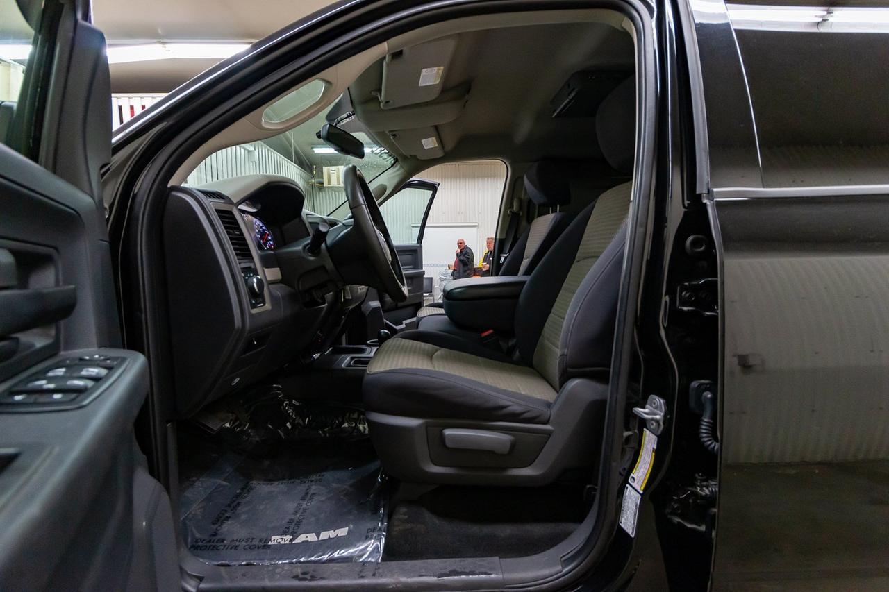 2012 Ram 3500 4x4 Crew Cab ST Diesel Lift BCam Red Deer AB