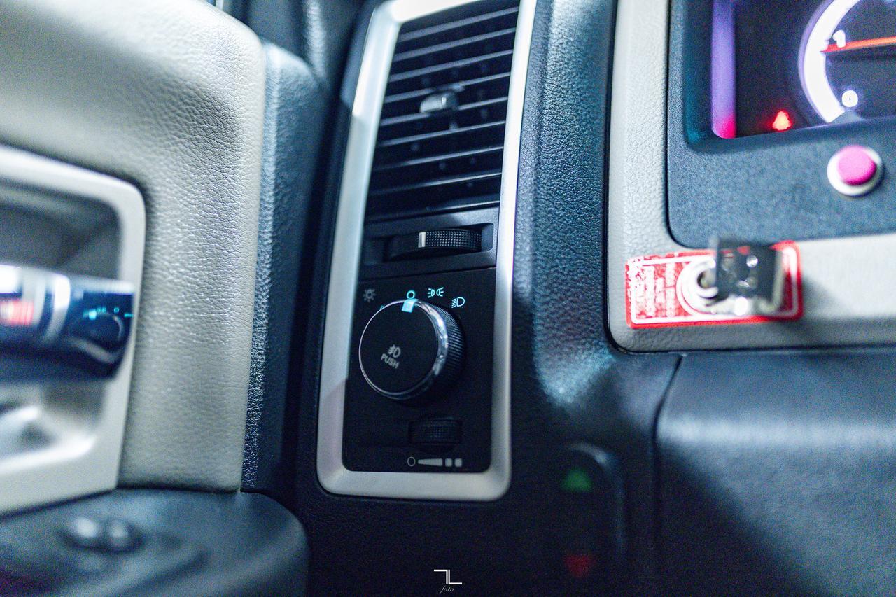 2012 Ram 5500 4x4 Crew Cab SLT Picker Deck Diesel AISIN Red Deer AB