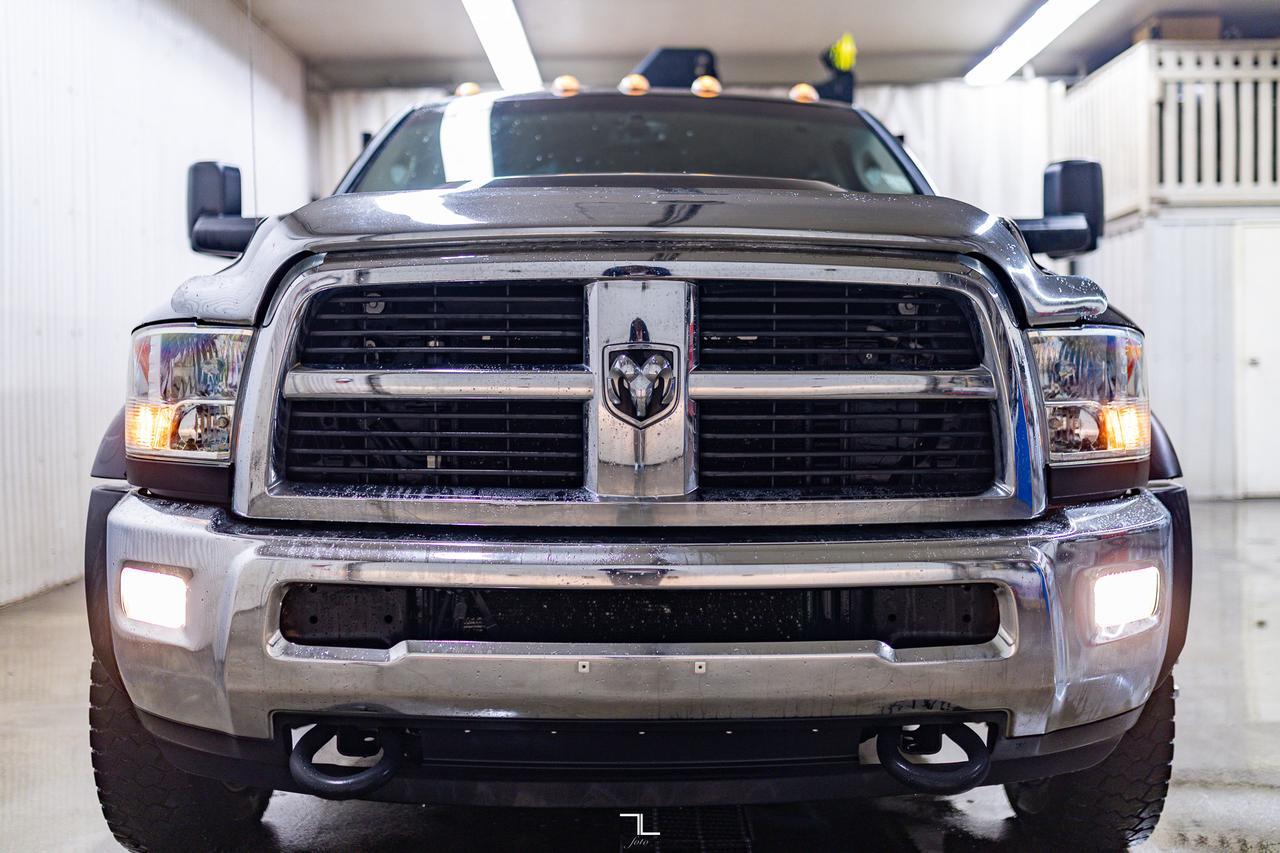 2012 Ram 5500 4x4 Crew Cab SLT Picker Deck Diesel AISIN Red Deer AB