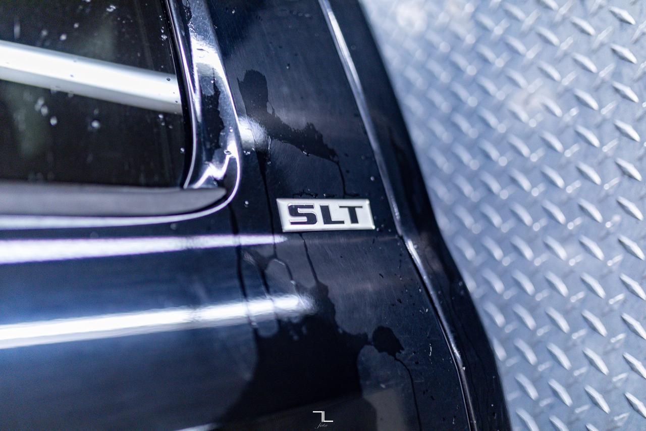 2012 Ram 5500 4x4 Crew Cab SLT Picker Deck Diesel AISIN Red Deer AB