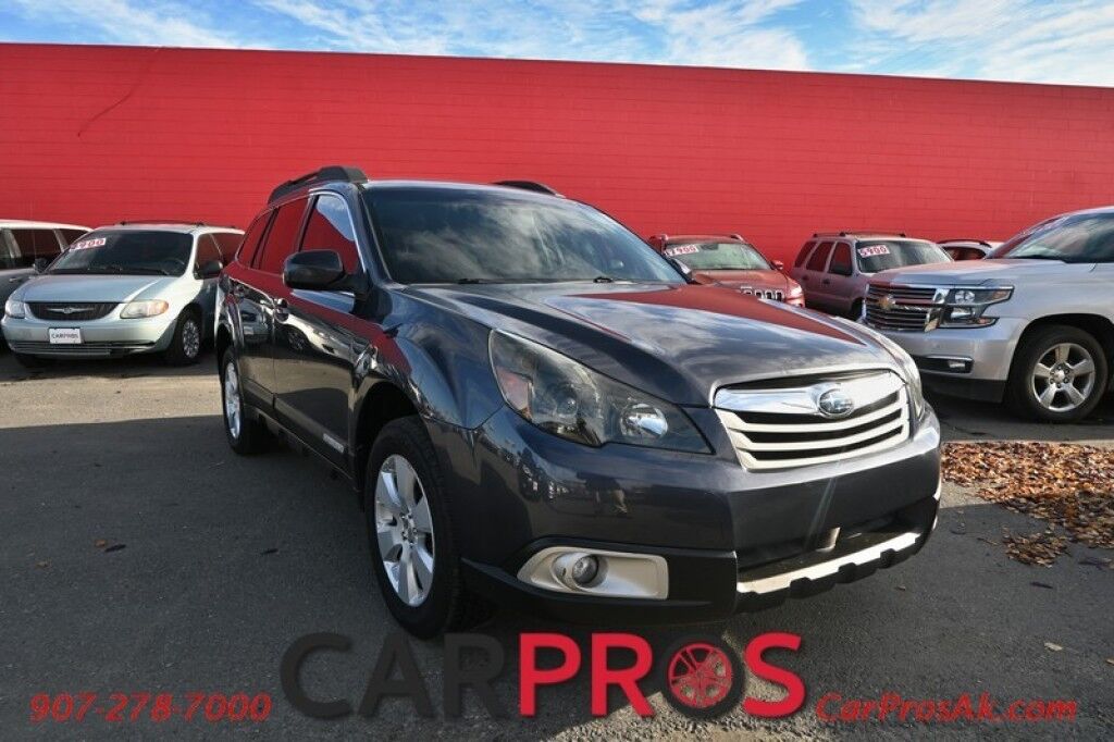 2012 Subaru Outback 2.5i Premium - All Wheel Drive - Automatic - Power & Heated Cloth Seats - Power Mirrors, Windows & Door Locks - Keyless Entry - Auto Dimming Rearview Mirror w/ Garage Door Opener - 1 Owner