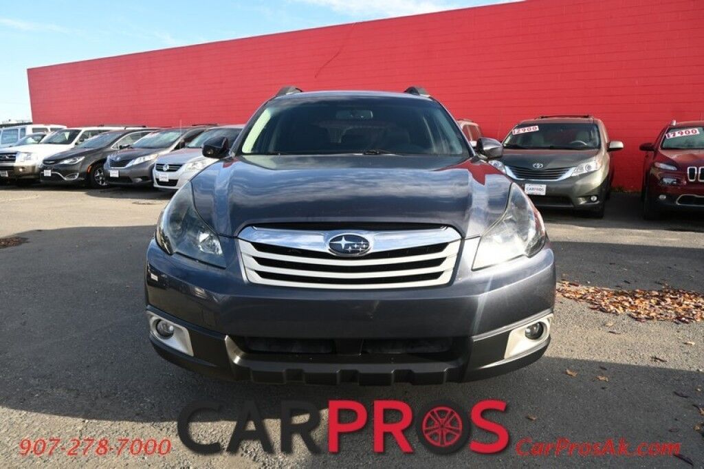 2012 Subaru Outback 2.5i Premium - All Wheel Drive - Automatic - Power & Heated Cloth Seats - Power Mirrors, Windows & Door Locks - Keyless Entry - Auto Dimming Rearview Mirror w/ Garage Door Opener - 1 Owner