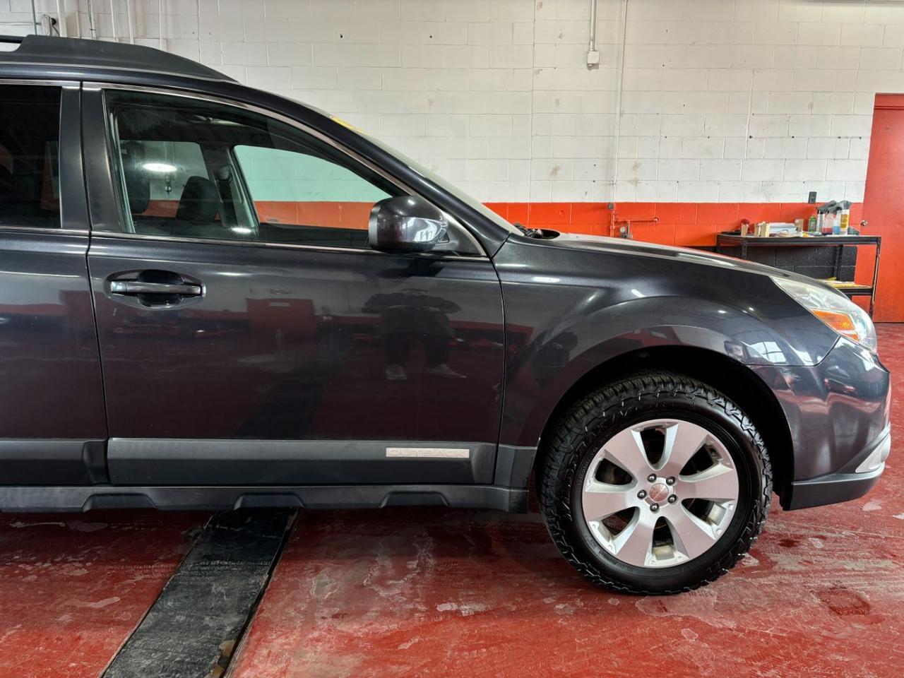 2012 Subaru Outback 2.5i Premium Franklin OH