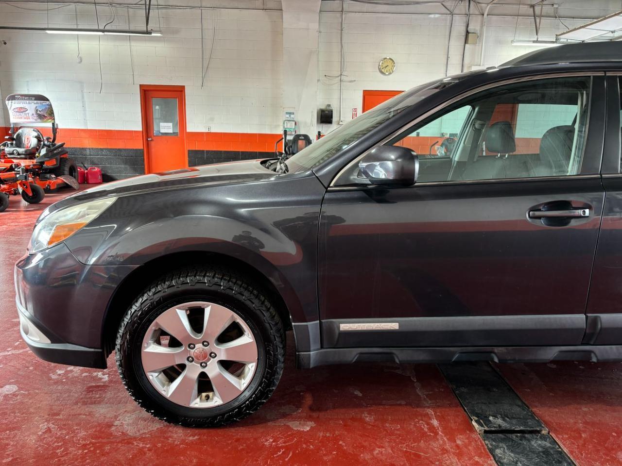 2012 Subaru Outback 2.5i Premium Franklin OH