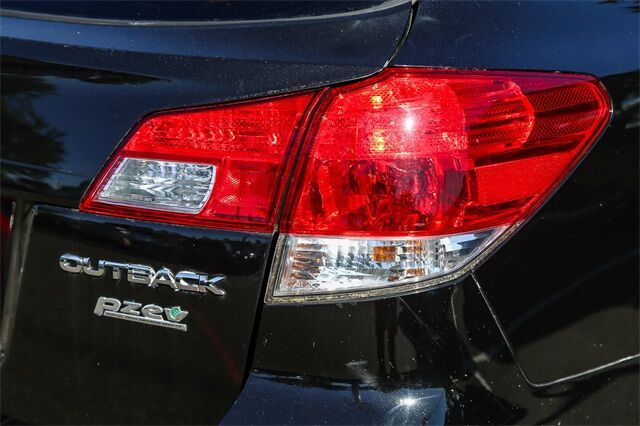 2012 Subaru Outback 2.5i Premium Renton WA