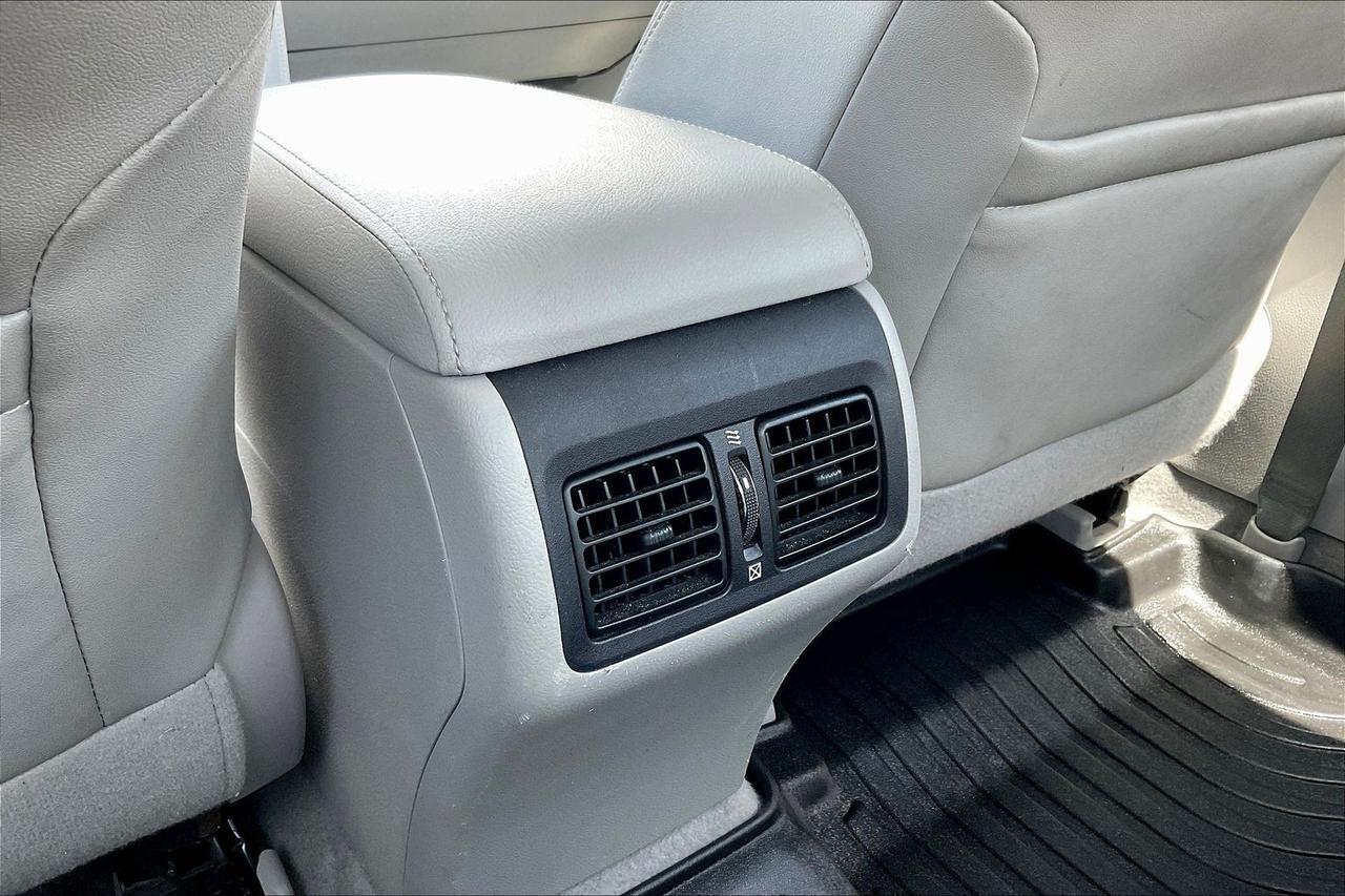 2012 TOYOTA CAMRY BASE Houston TX
