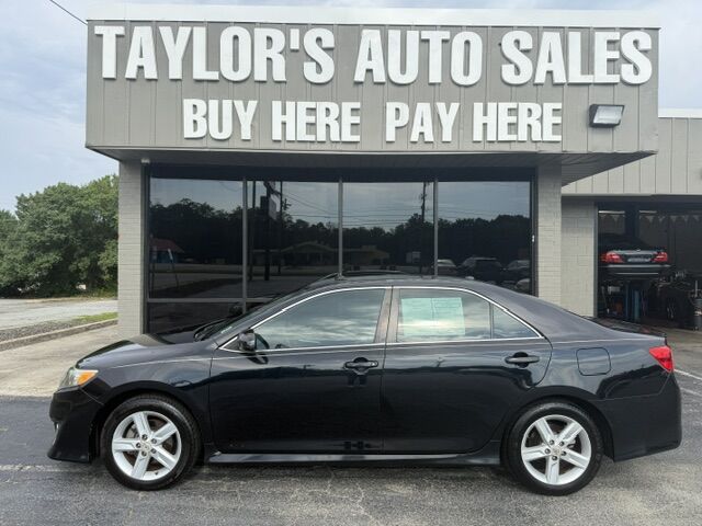 2012 TOYOTA CAMRY SE