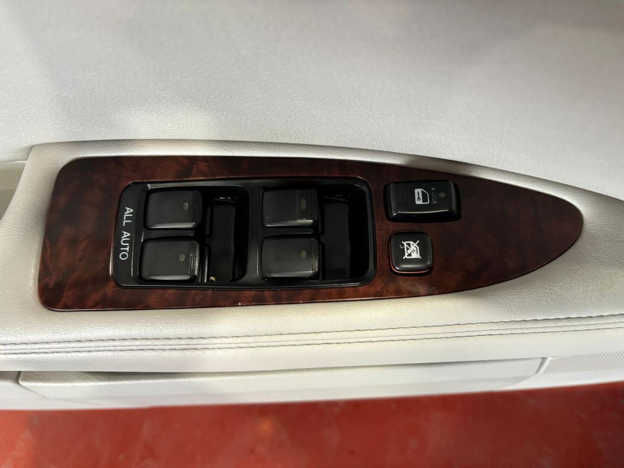 2012 Toyota Avalon Limited Franklin OH