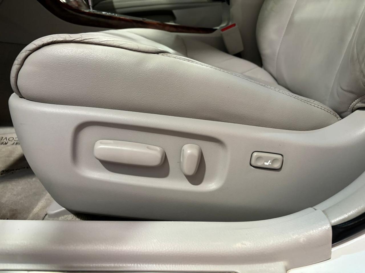 2012 Toyota Avalon Limited Franklin OH