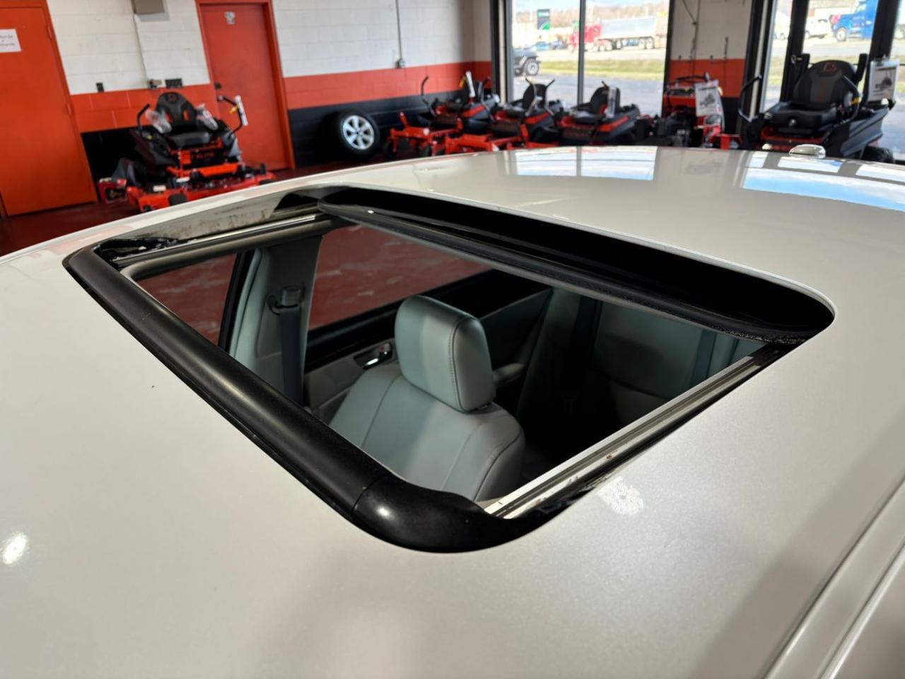 2012 Toyota Avalon Limited Franklin OH