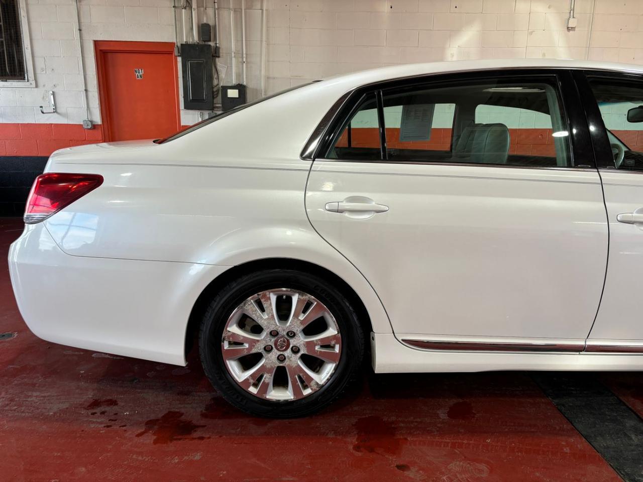 2012 Toyota Avalon Limited Franklin OH