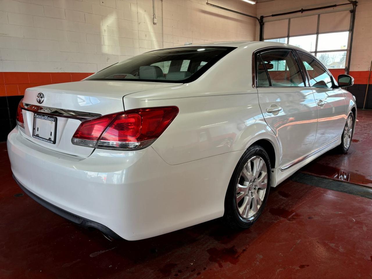 2012 Toyota Avalon Limited Franklin OH