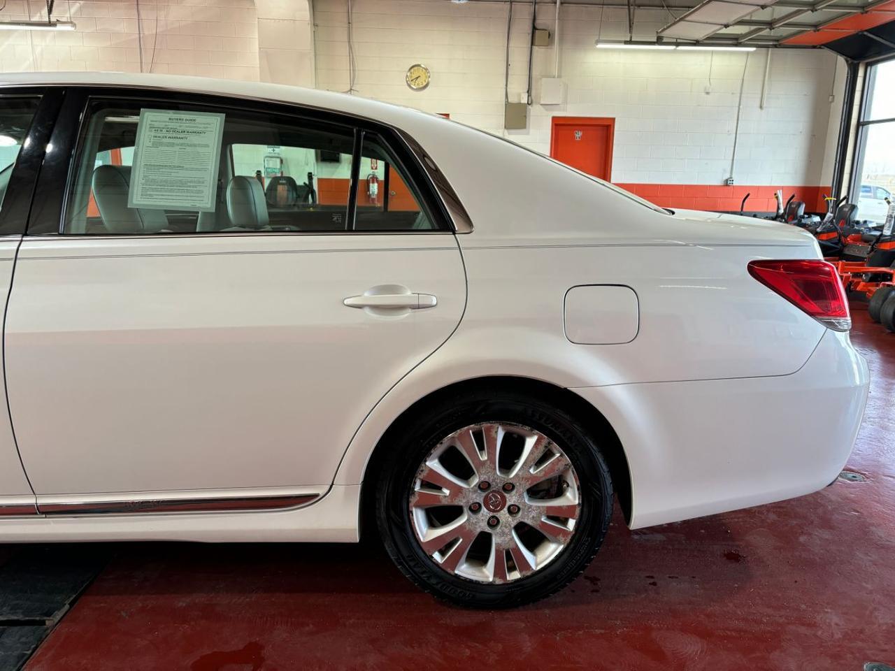 2012 Toyota Avalon Limited Franklin OH