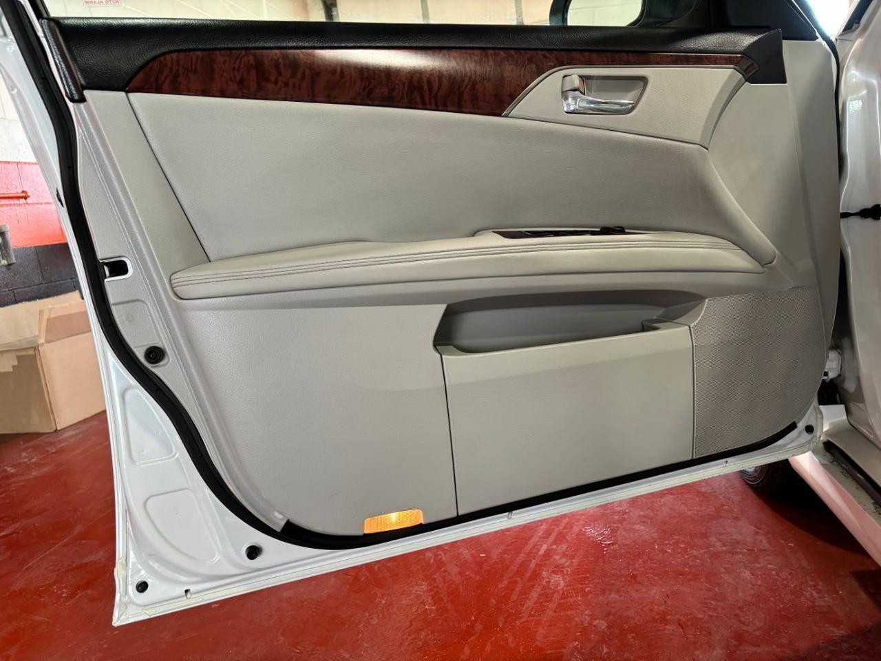 2012 Toyota Avalon Limited Franklin OH