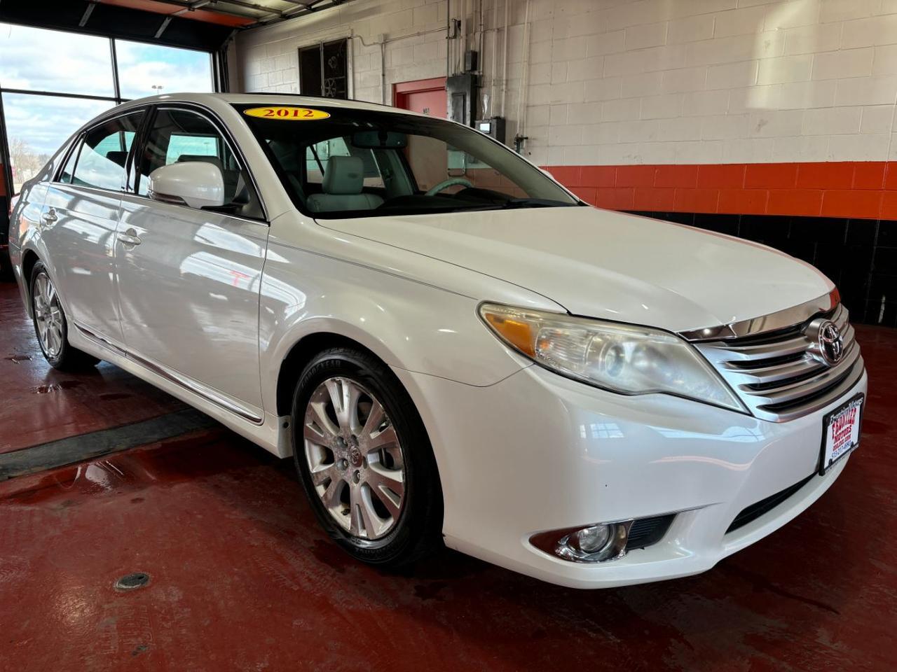 2012 Toyota Avalon Limited Franklin OH