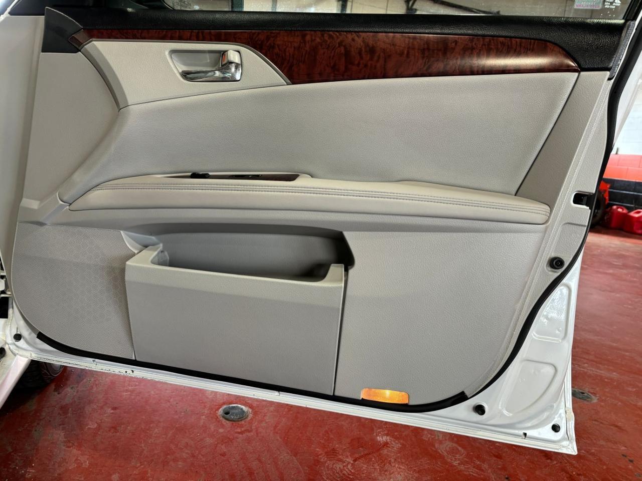 2012 Toyota Avalon Limited Franklin OH