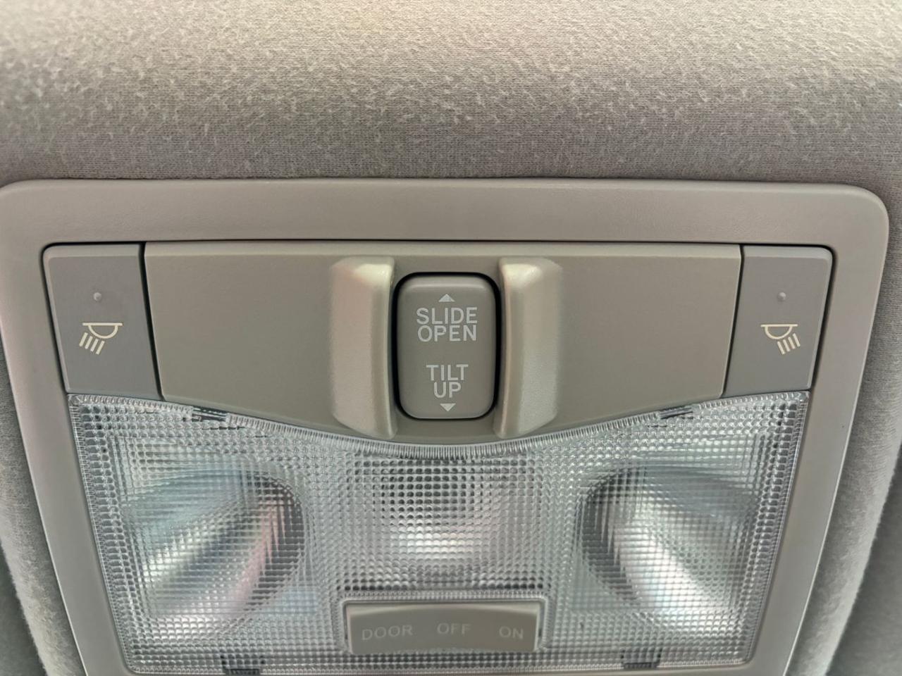 2012 Toyota Avalon Limited Franklin OH