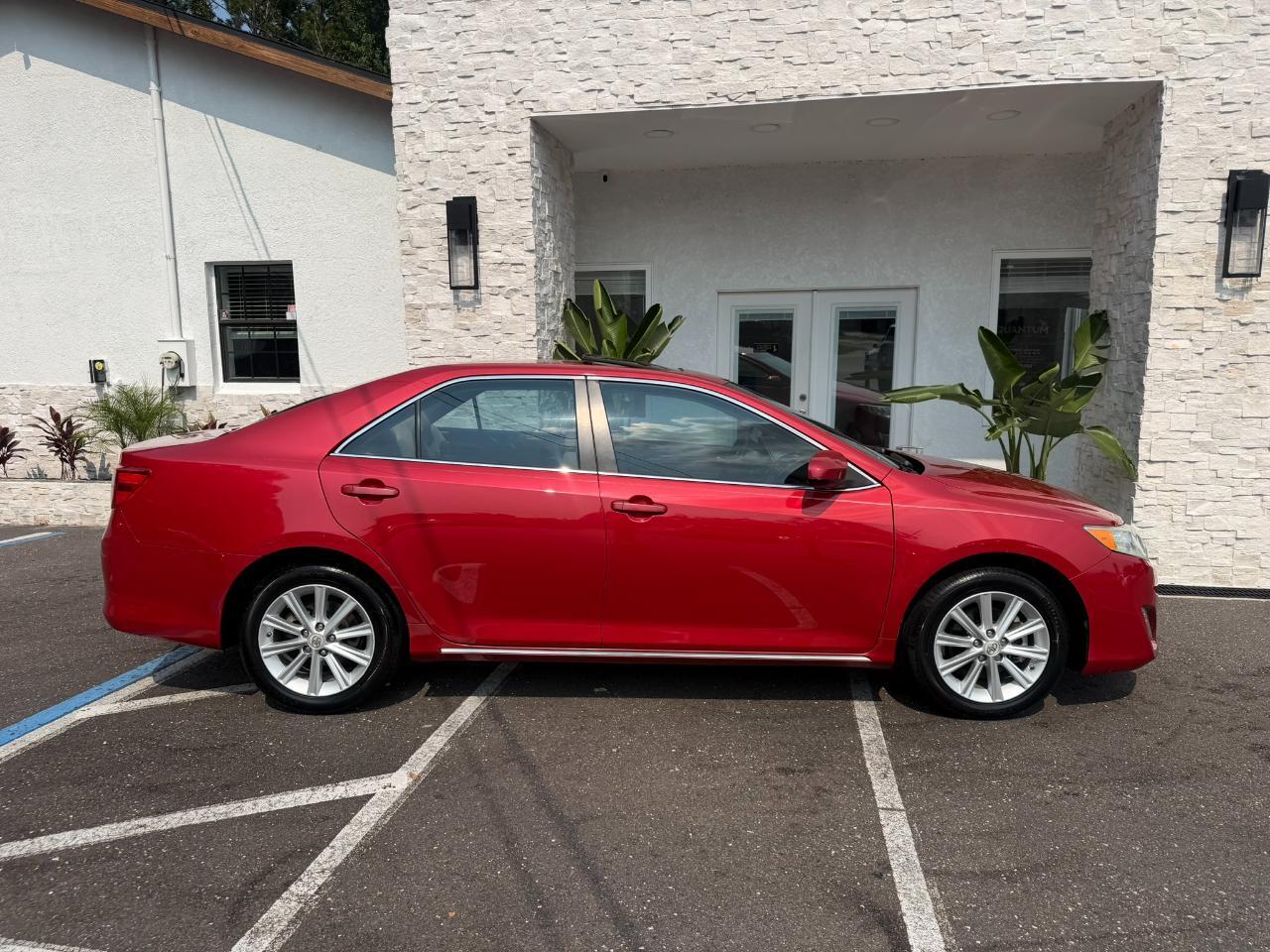 2012 Toyota Camry 4dr Sdn I4 Auto XLE (Natl) Jacksonville FL