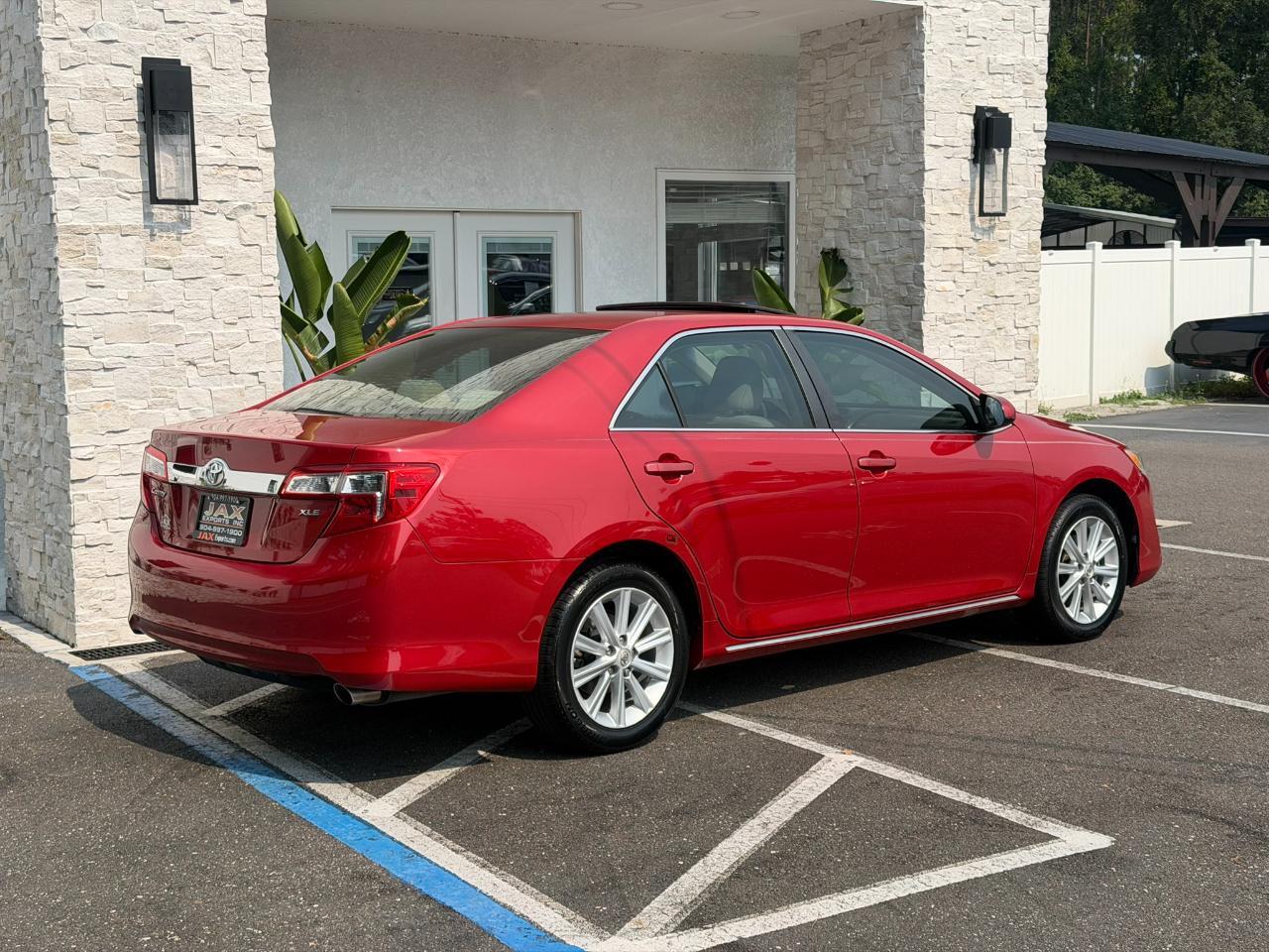 2012 Toyota Camry 4dr Sdn I4 Auto XLE (Natl) Jacksonville FL