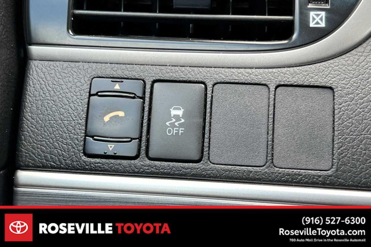 2012 Toyota Camry Hybrid LE