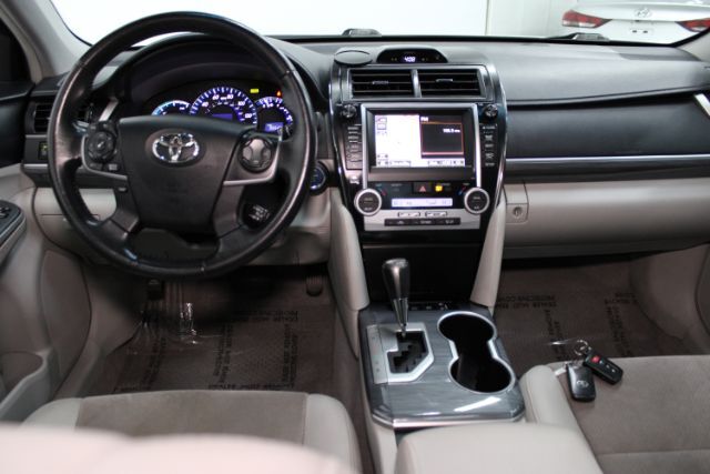2012 Toyota Camry Hybrid XLE