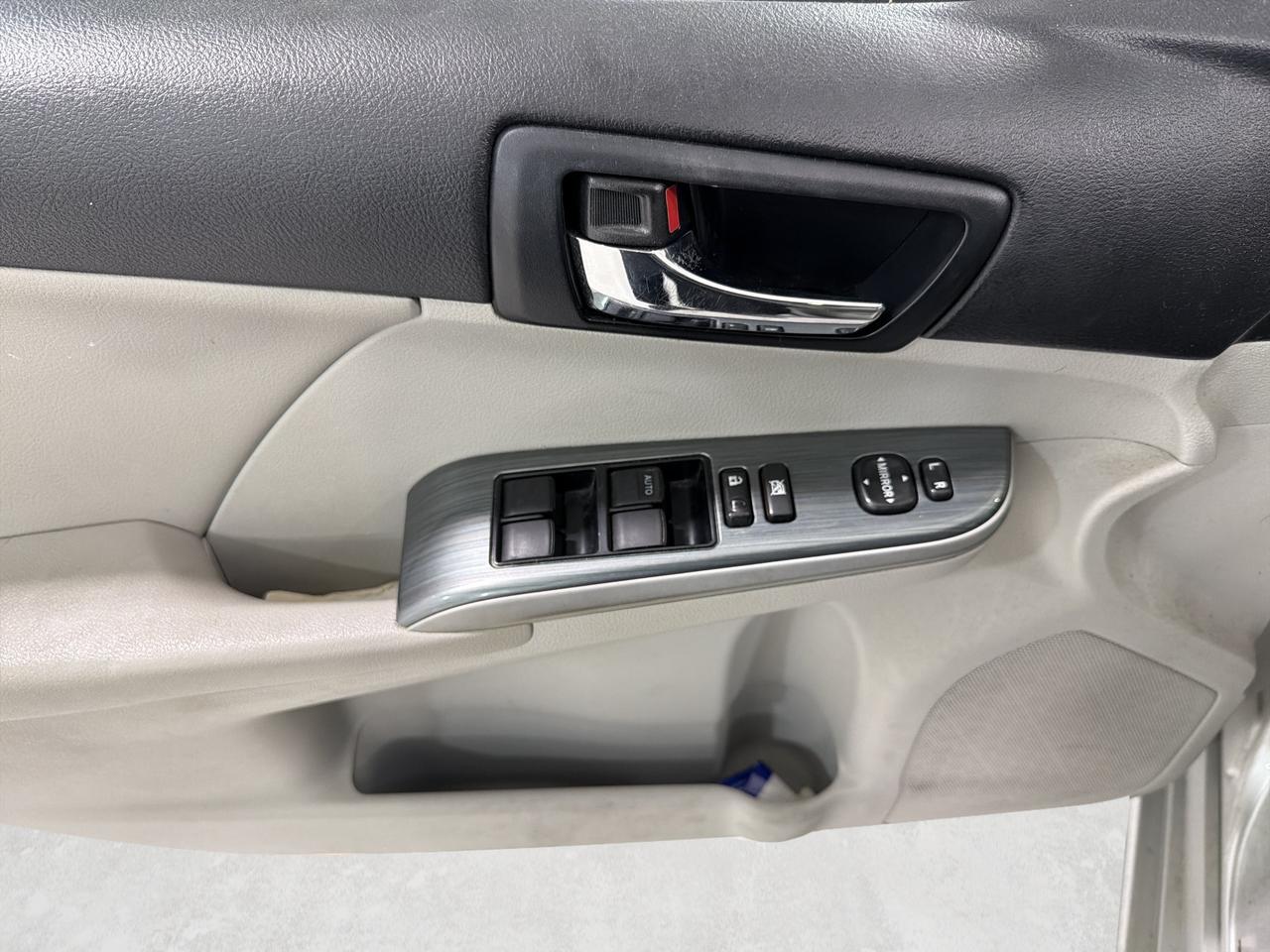 2012 Toyota Camry Hybrid XLE San Antonio TX