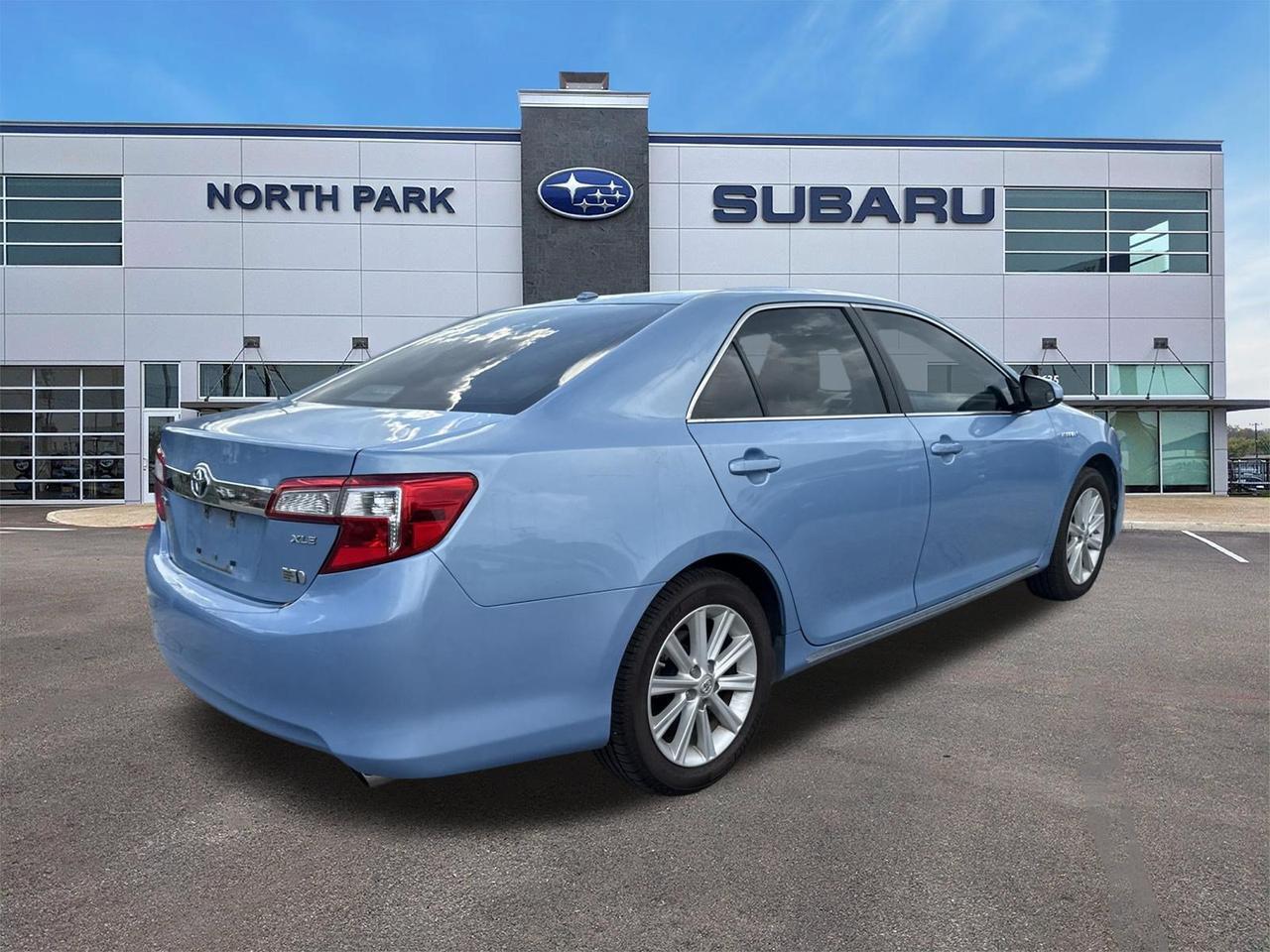 2012 Toyota Camry Hybrid XLE