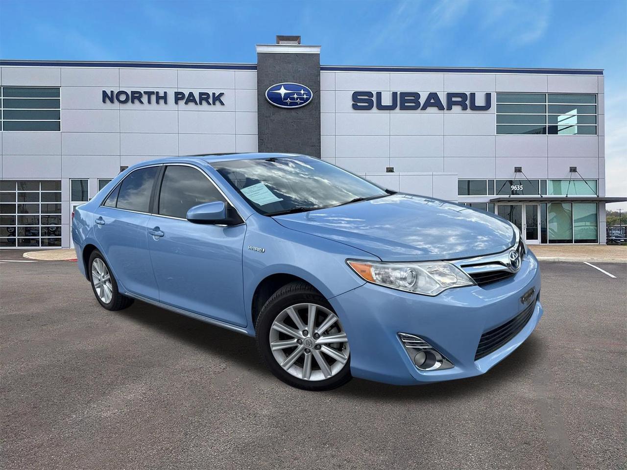 2012 Toyota Camry Hybrid XLE