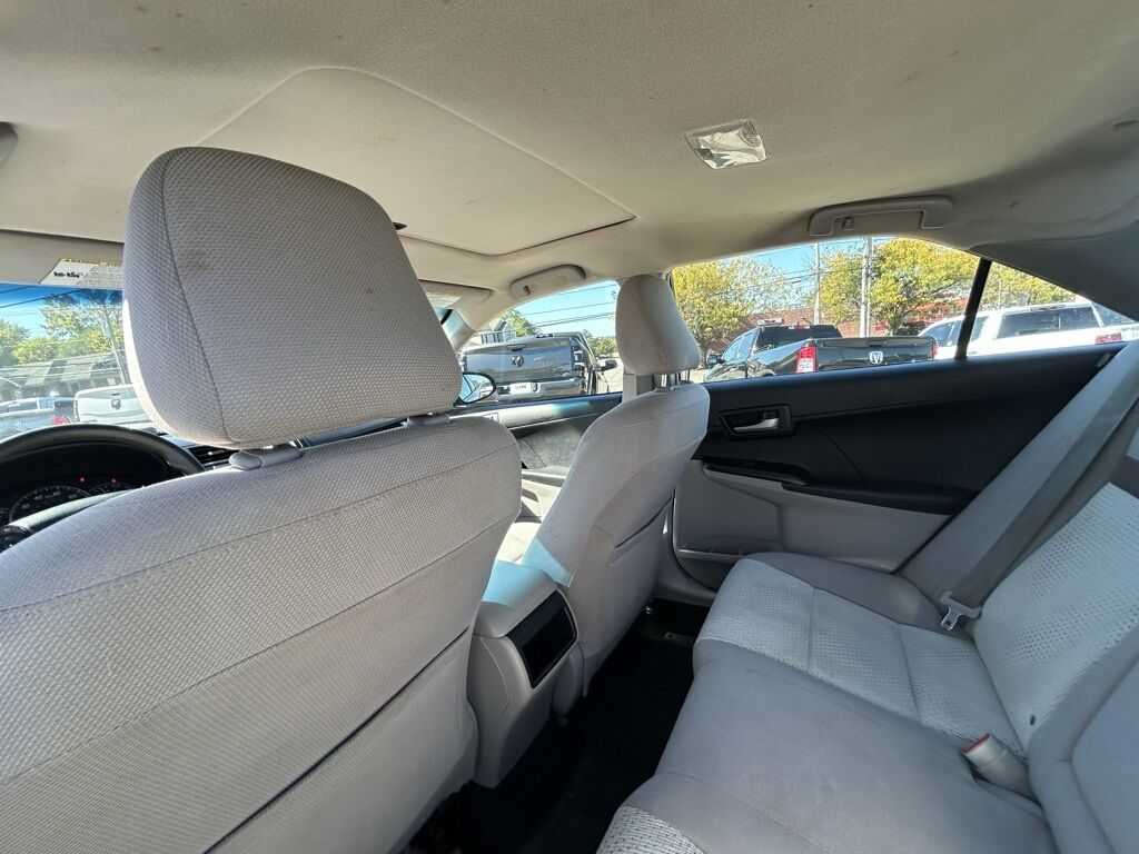 2012 Toyota Camry LE Crestwood KY