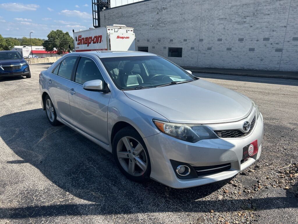 2012 Toyota Camry SE Akron OH