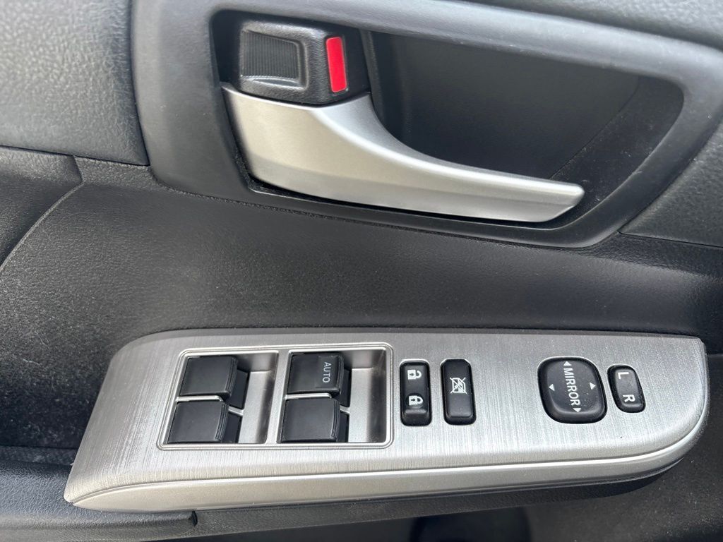 2012 Toyota Camry SE Cockeysville MD