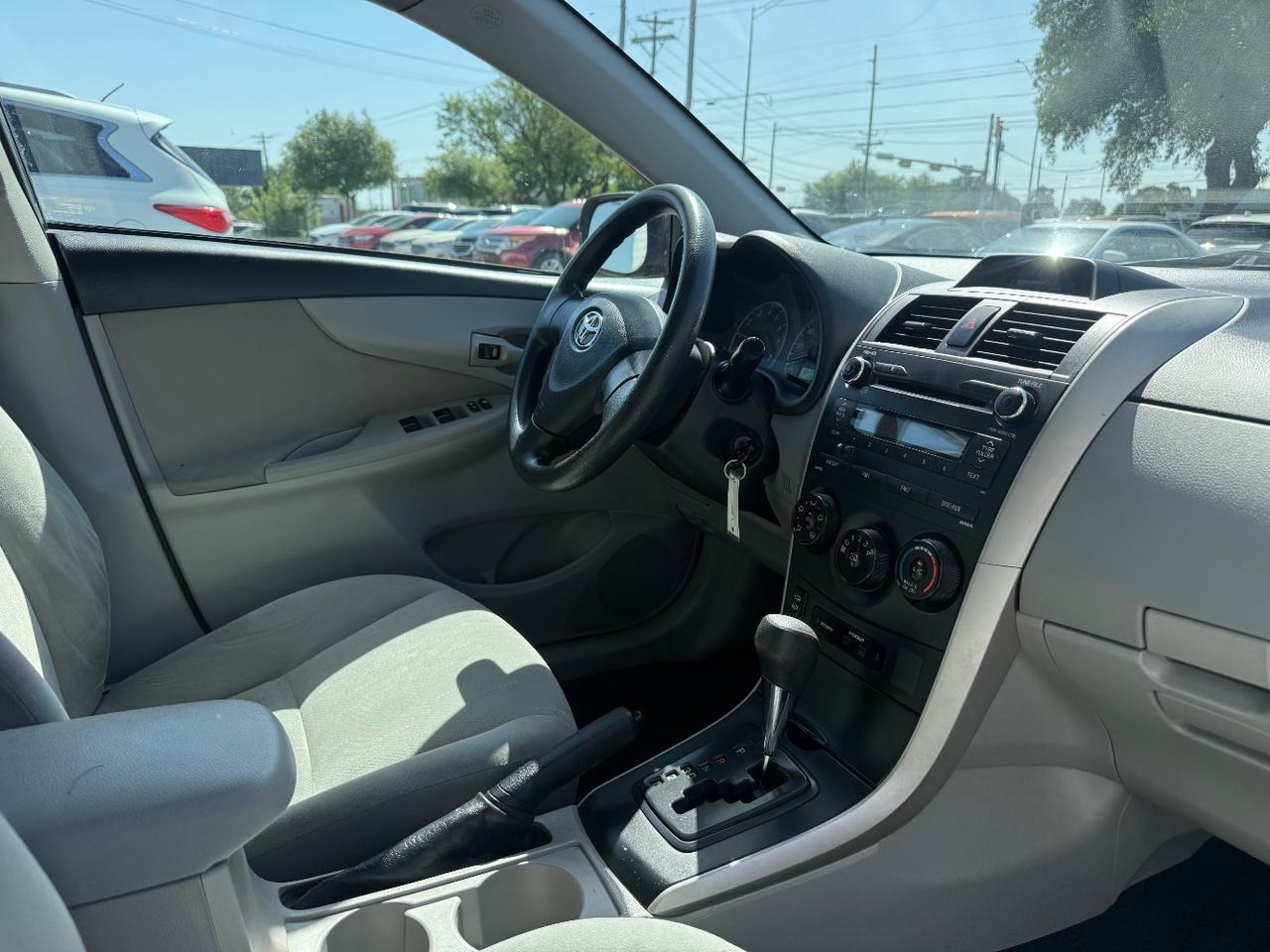 2012 Toyota Corolla LE 4-Speed AT Austin TX