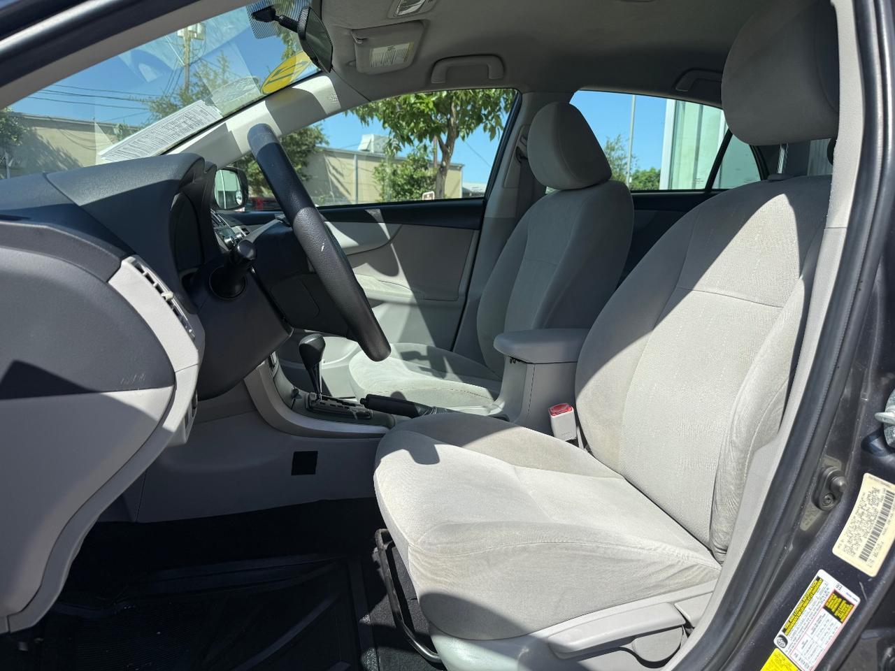 2012 Toyota Corolla LE 4-Speed AT Austin TX