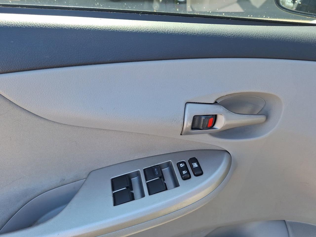 2012 Toyota Corolla LE Hurst TX