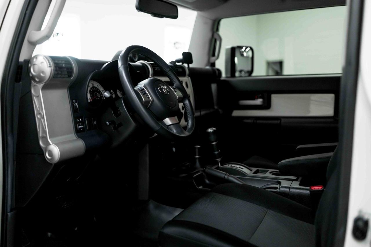 2012 Toyota FJ Cruiser
