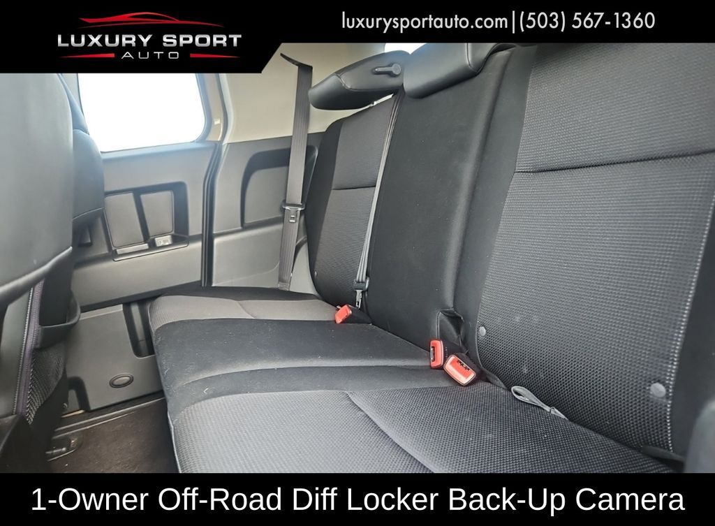 2012 Toyota FJ Cruiser Off-Road Pkg Tigard OR